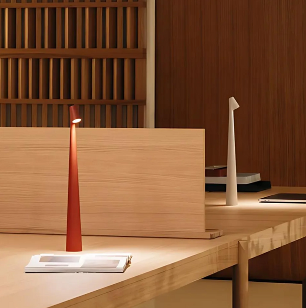 Lampe Opaline – Élégance Douce en Verre Blanc Satiné
