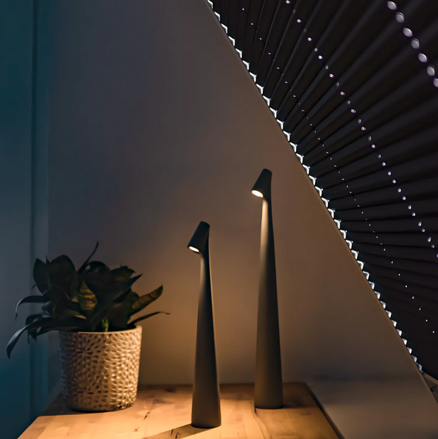 Lampe Opaline – Élégance Douce en Verre Blanc Satiné