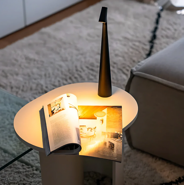 Lampe Opaline – Élégance Douce en Verre Blanc Satiné